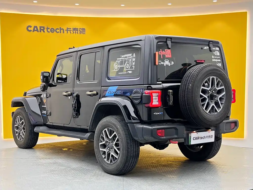 Jeep Wrangler PHEV 2021 — фото 25