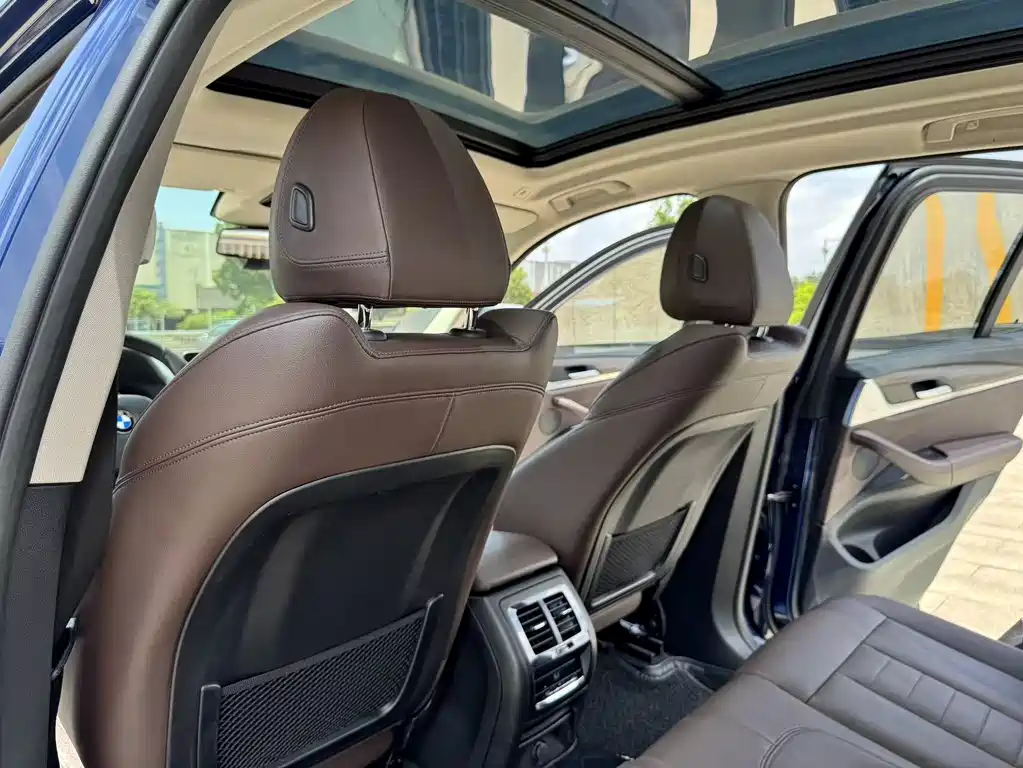 BMW X3 2019 — фото 15