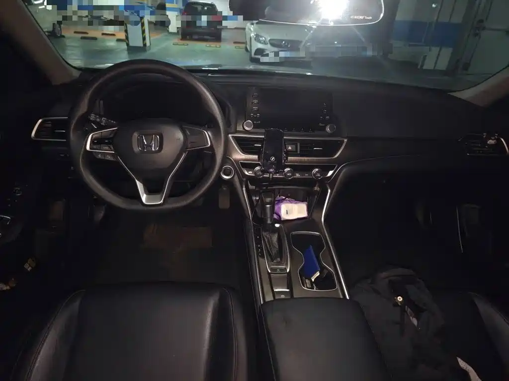 Honda Accord 2018 — фото 13