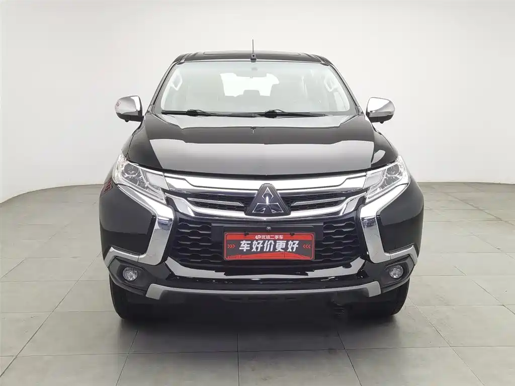 Mitsubishi Pajero Sport 2020 — фото 2