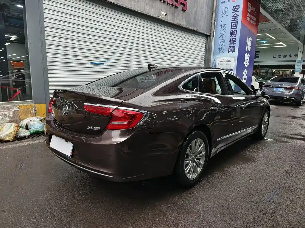 Buick LaCrosse 2017 — фото 12