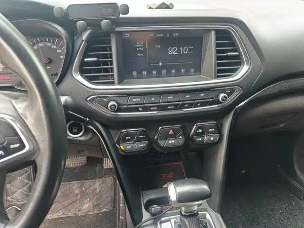 GAC Trumpchi GS4 2016