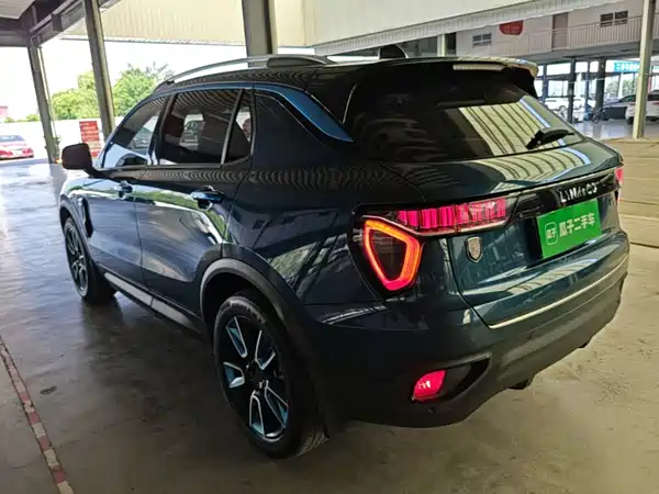 Lynk & Co 01 2018