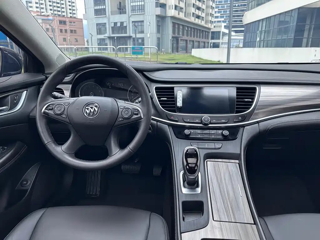 Buick LaCrosse 2020 — фото 14