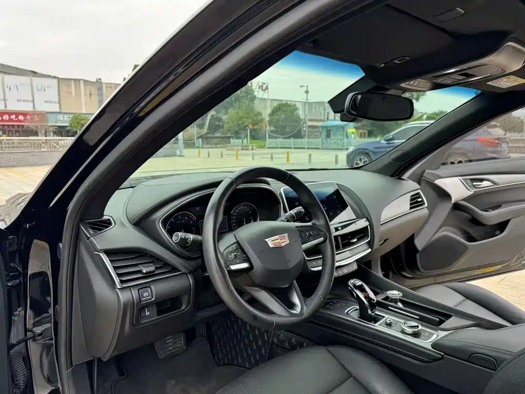 Cadillac CT5 2021 — фото 10