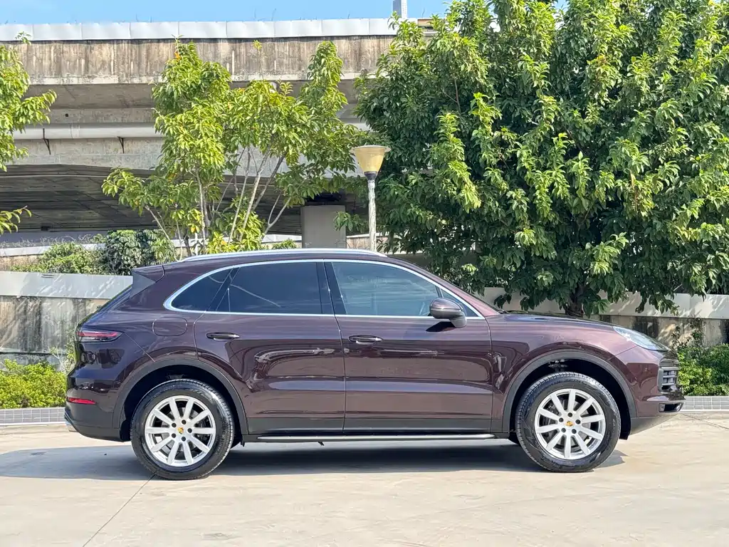 Porsche Cayenne 2018 — фото 6