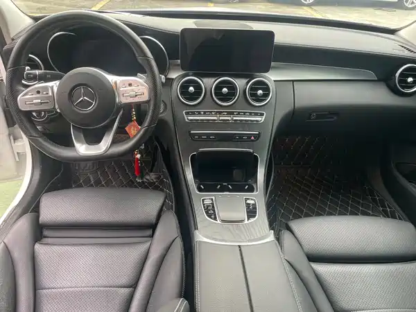 Mercedes-Benz C-Class 2020