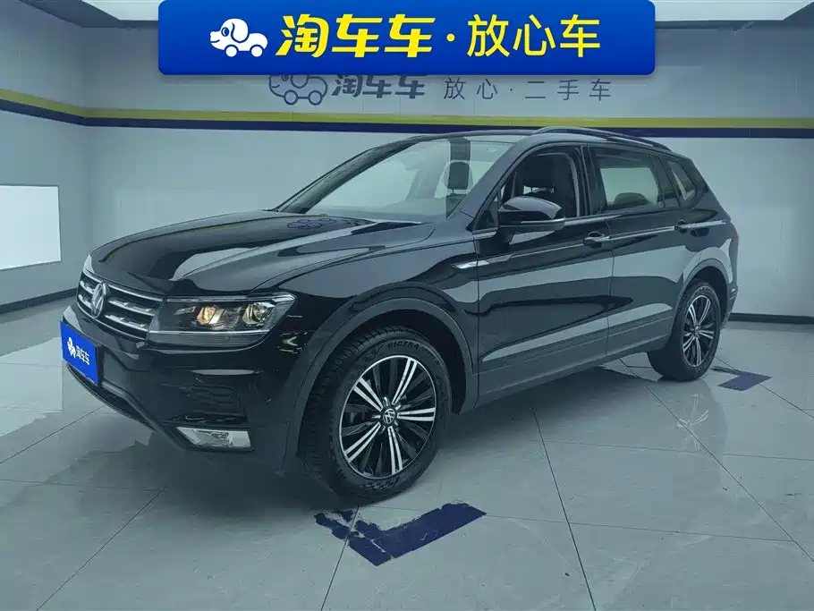 Volkswagen Tiguan L 2021 — фото 1