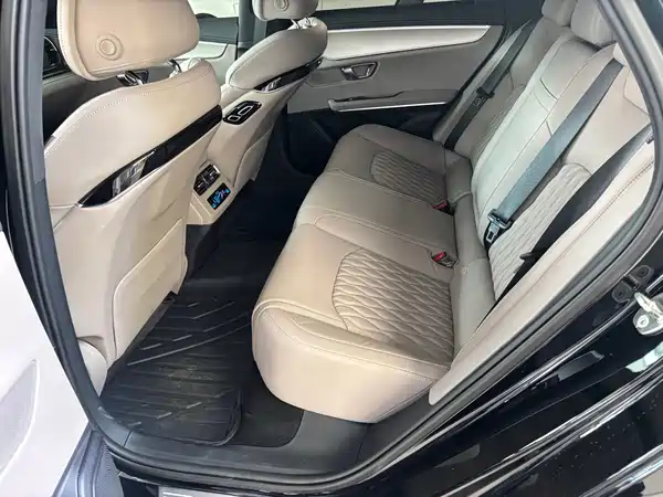 BYD Han 2026