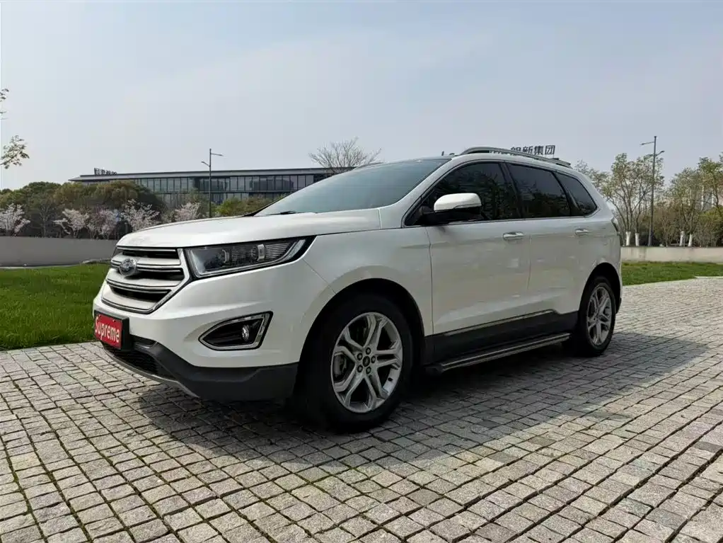 Ford Edge 2019 — фото 1