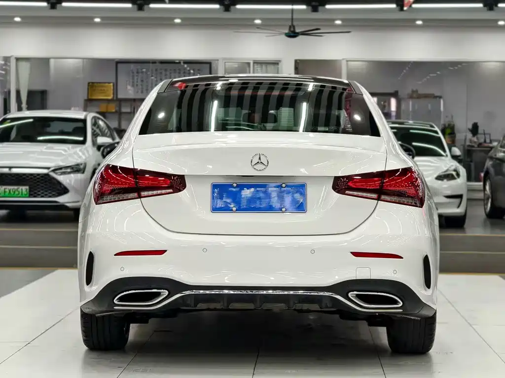 Mercedes-Benz A-Class 2022 — фото 8