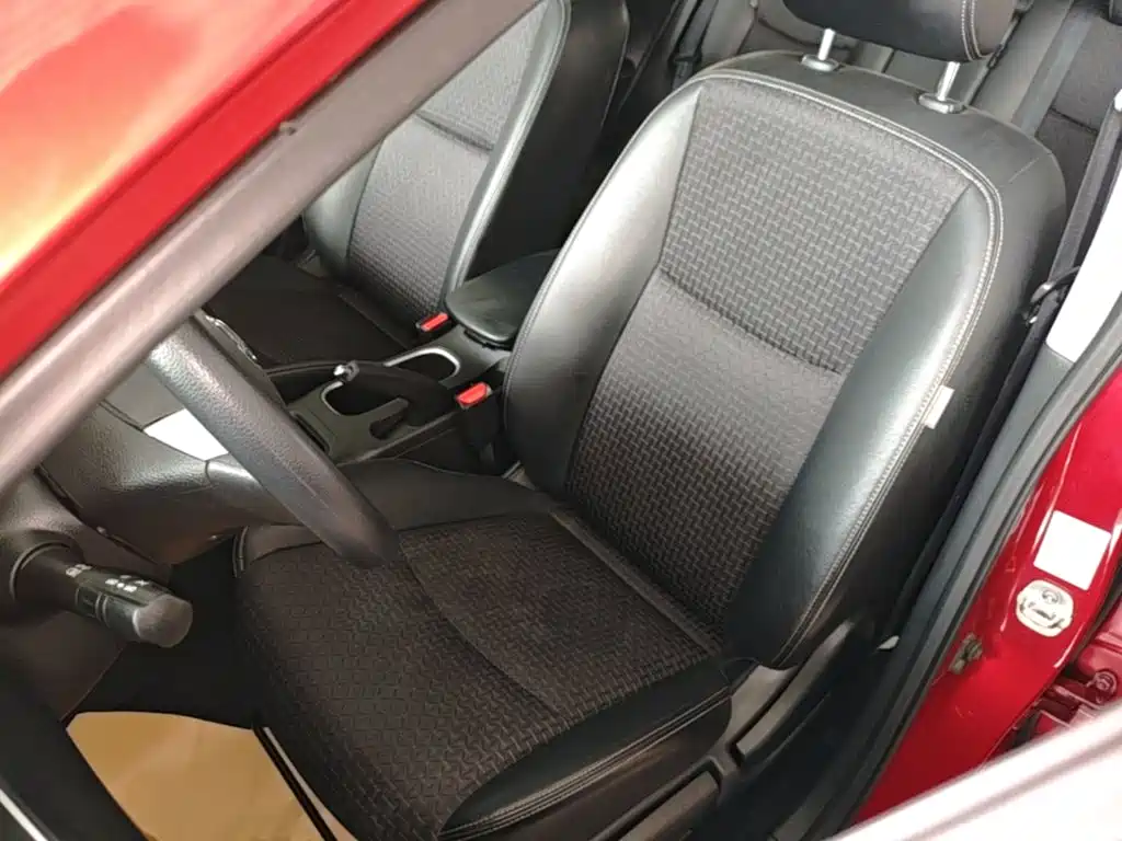 Nissan Tiida 2018 — фото 15