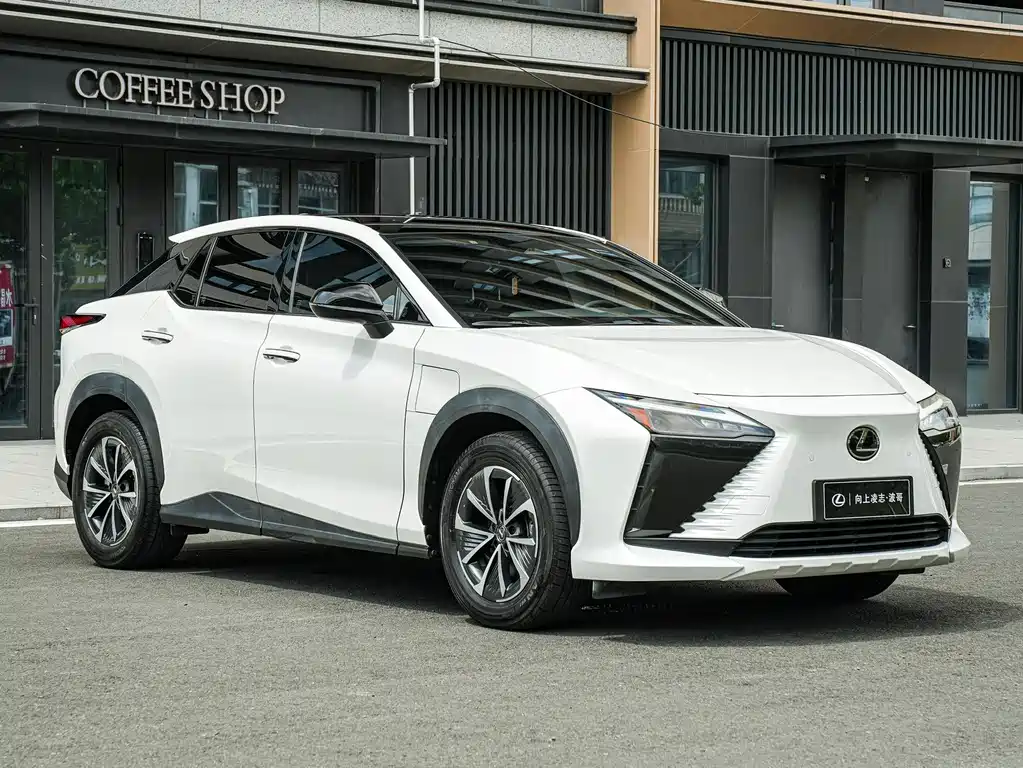 Lexus RZ 2023
