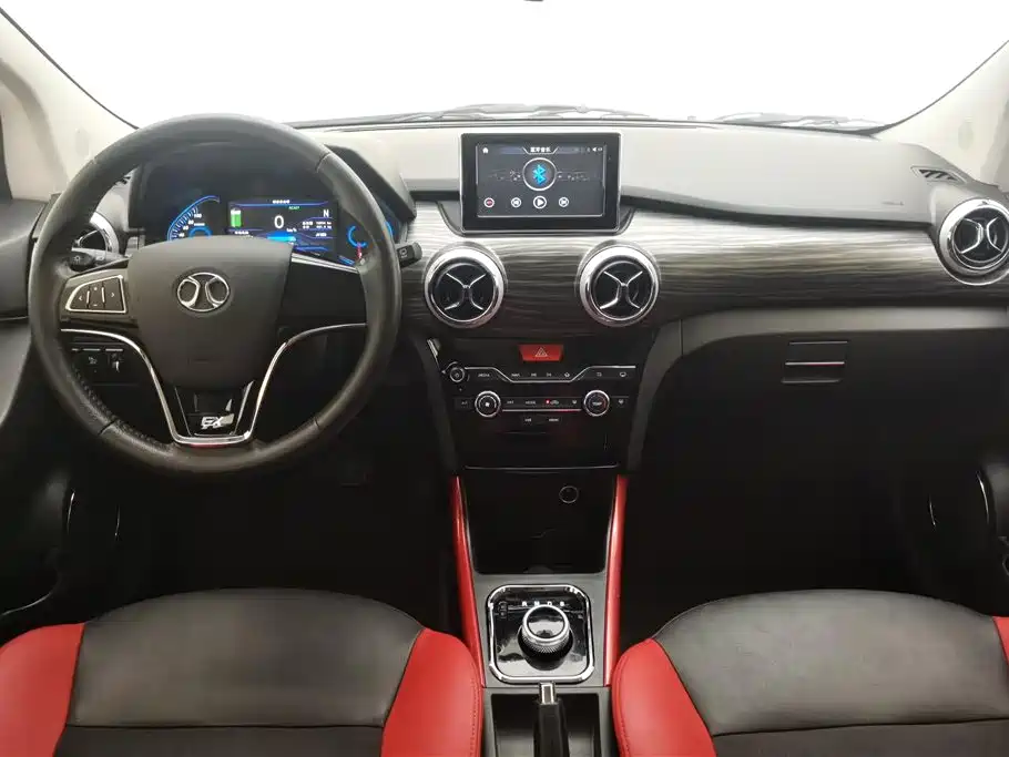 BAIC New Energy EX 2018 — фото 12