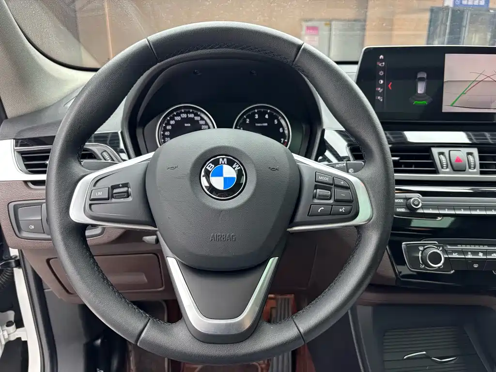 BMW X1 2022 — фото 9