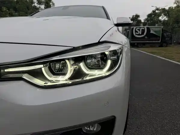 BMW 3 Series 2018