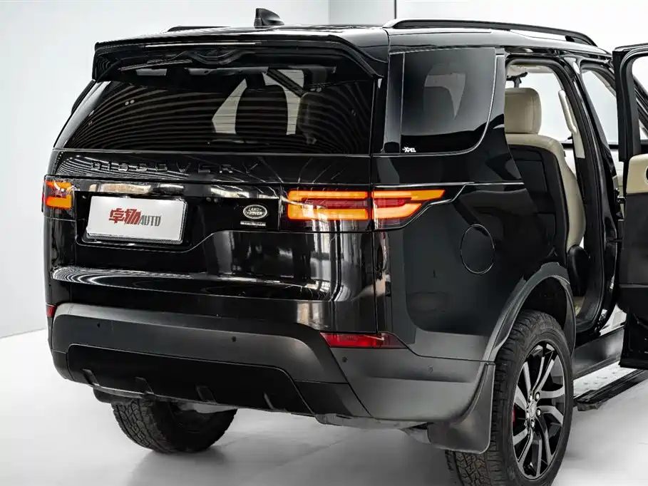 Land Rover Discovery 2019 — фото 37