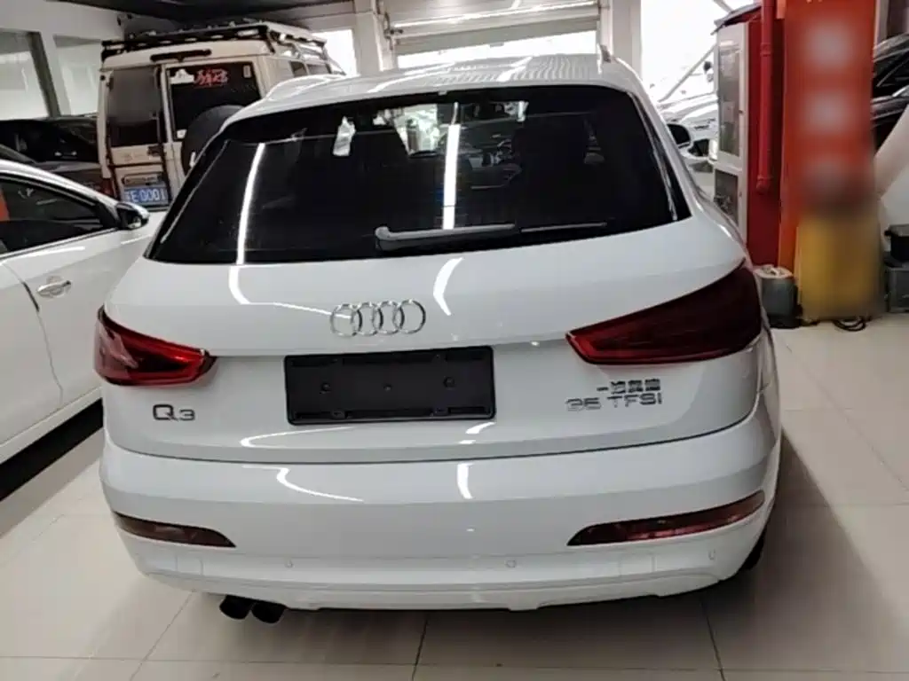 Audi Q3 2015