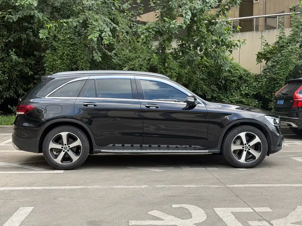 Mercedes-Benz GLC 2021 — фото 13