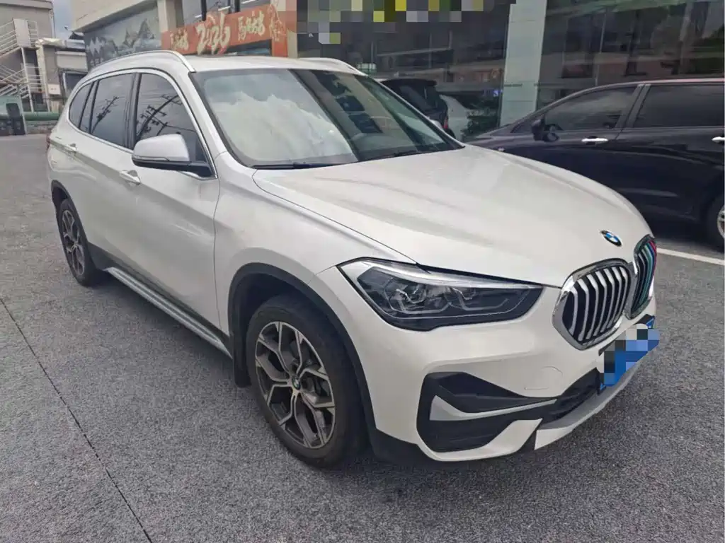 BMW X1 2021 — фото 3