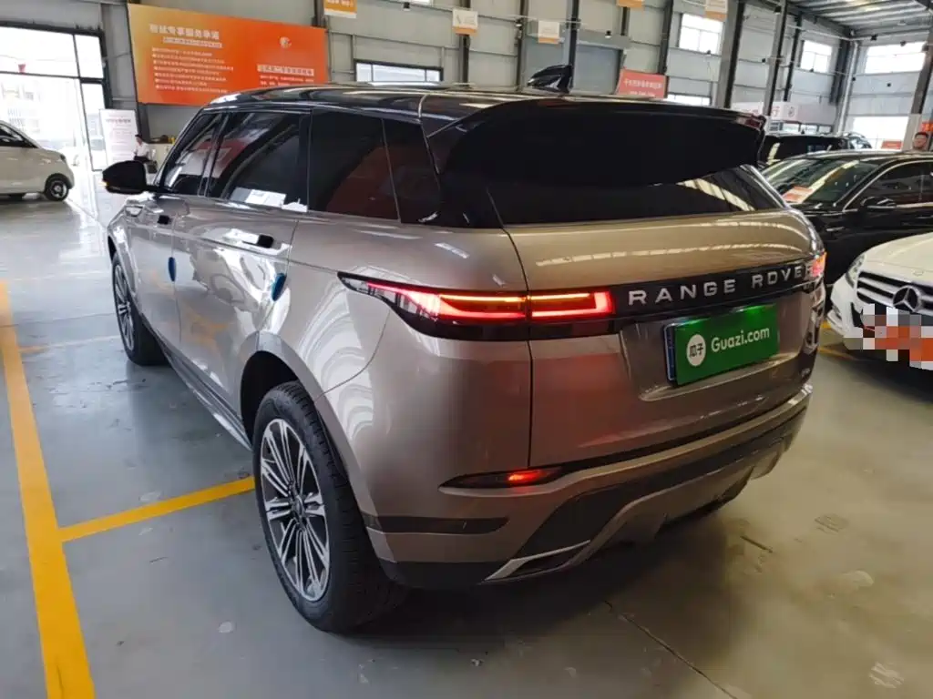 Land Rover Evoque 2025 — фото 24