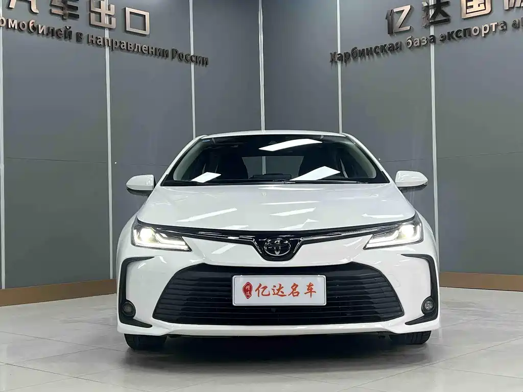 Toyota Corolla 2023 — фото 2