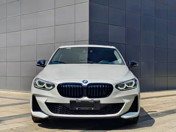 BMW 1 Series 2023