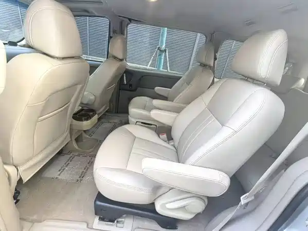 Buick GL8 2012