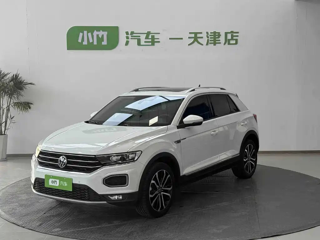 Volkswagen T-Roc 2022 — фото 1