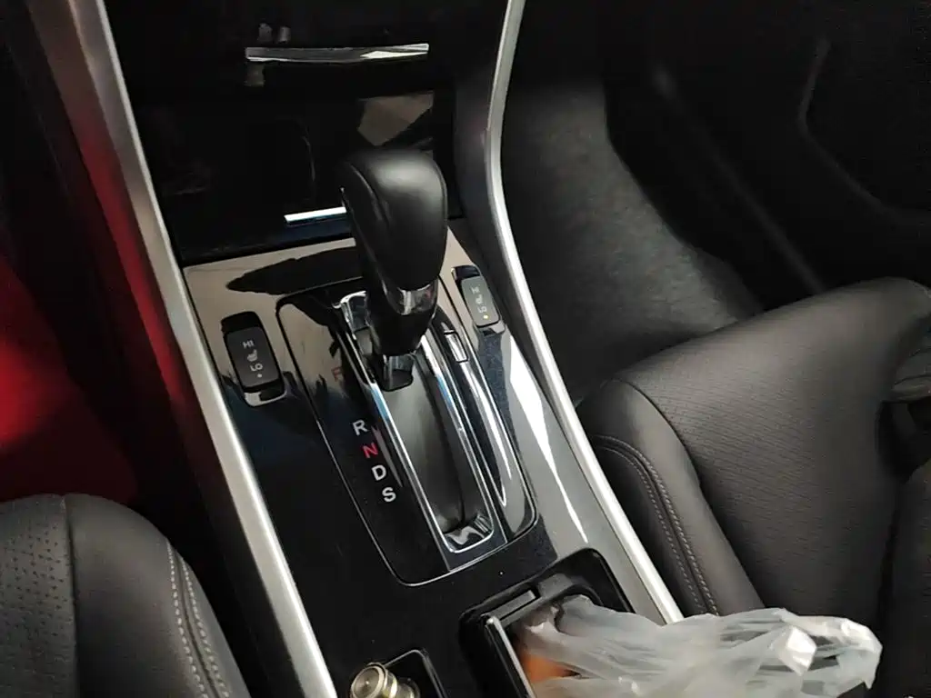 Honda Accord 2017 — фото 14
