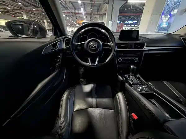 Mazda 3 Axela 2019
