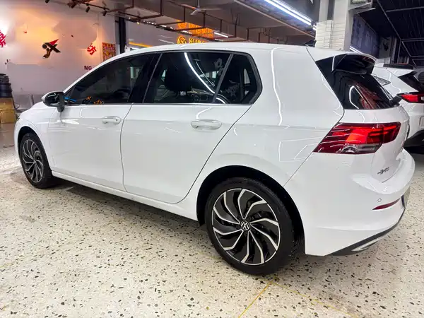 Volkswagen Golf 2022