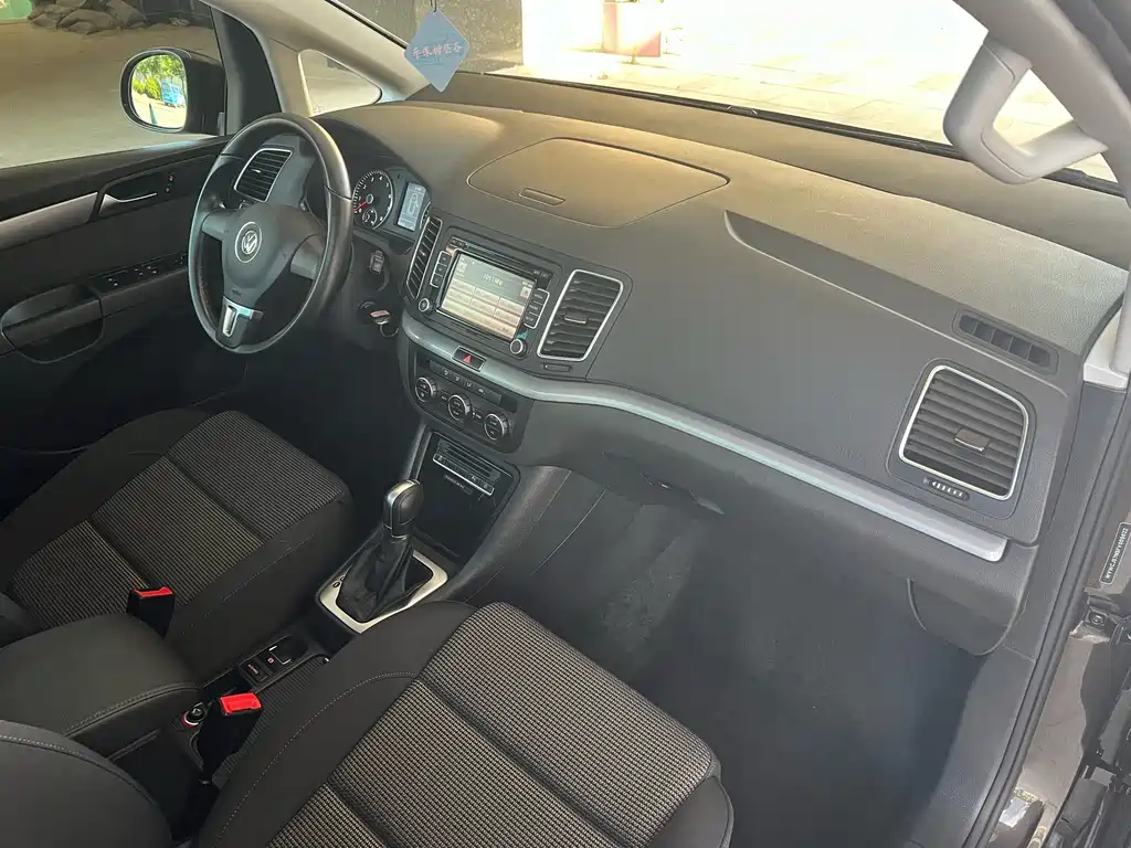Volkswagen Sharan 2016 — фото 19