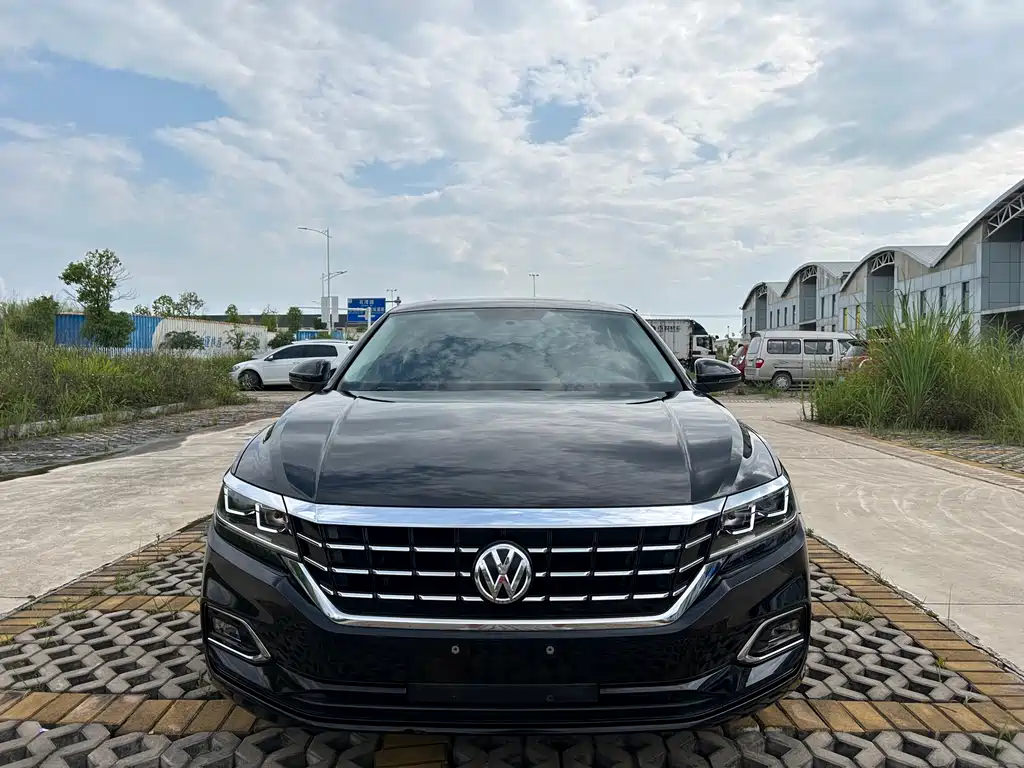 Volkswagen Passat 2019 — фото 2