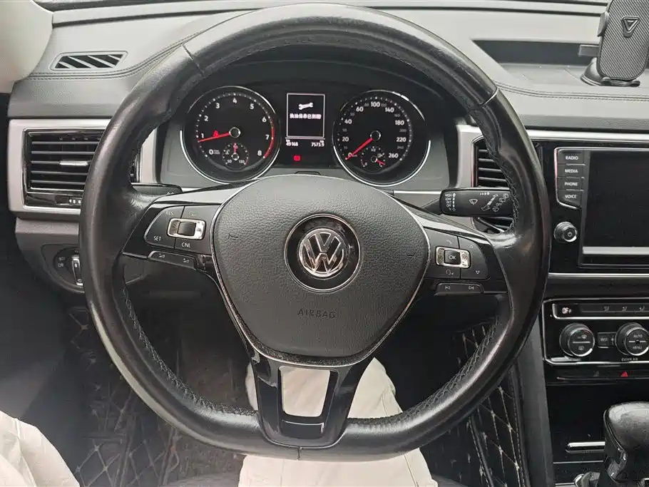 Volkswagen Teramont 2018 — фото 15