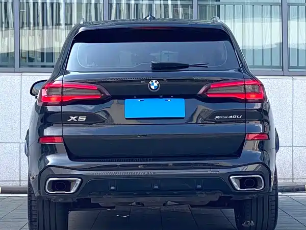 BMW X5 2023