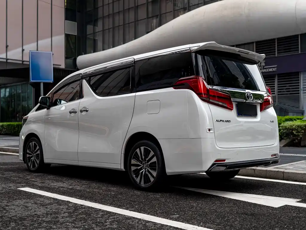 Toyota Alphard 2019 — фото 21