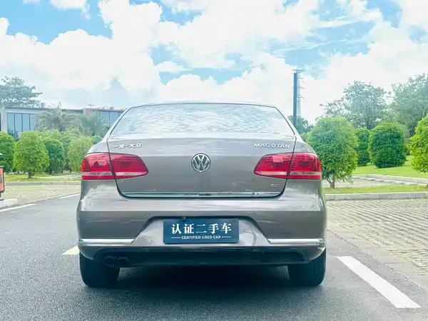 Volkswagen Magotan 2016