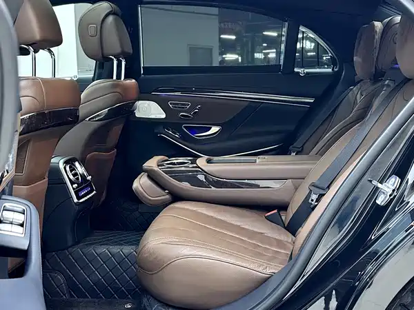 Mercedes-Benz S-Class 2020