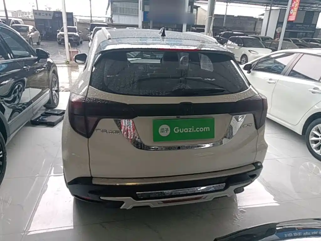 Honda Vezel 2016