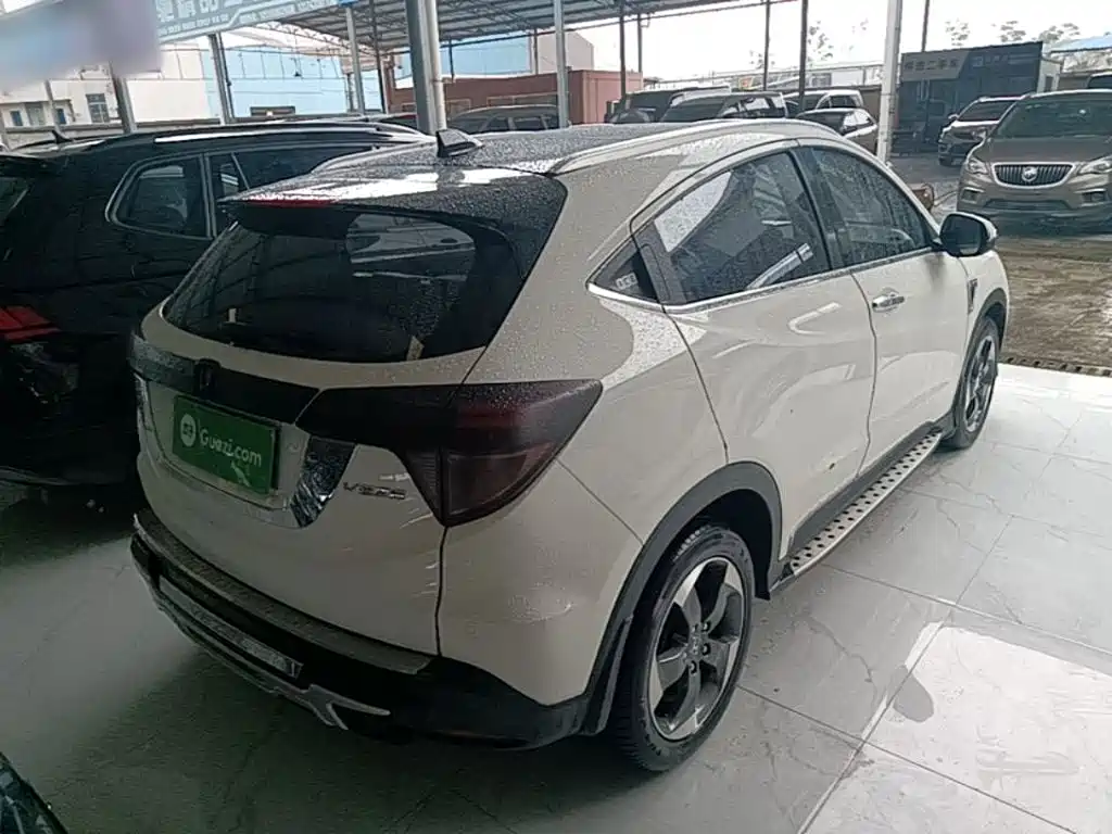 Honda Vezel 2016