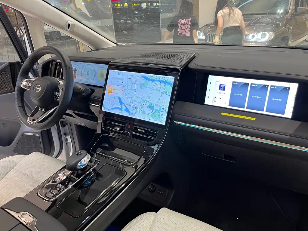 GAC Motor Trumpchi E9 2025 — фото 19