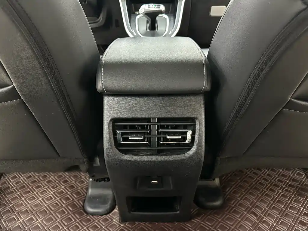 Haval M6 2023 — фото 15