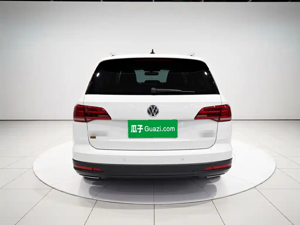 Volkswagen Tharu 2020