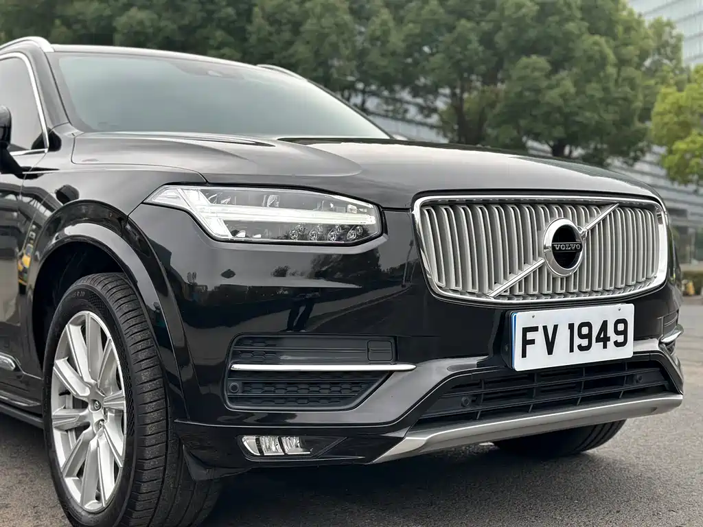 Volvo XC90 2019 — фото 5