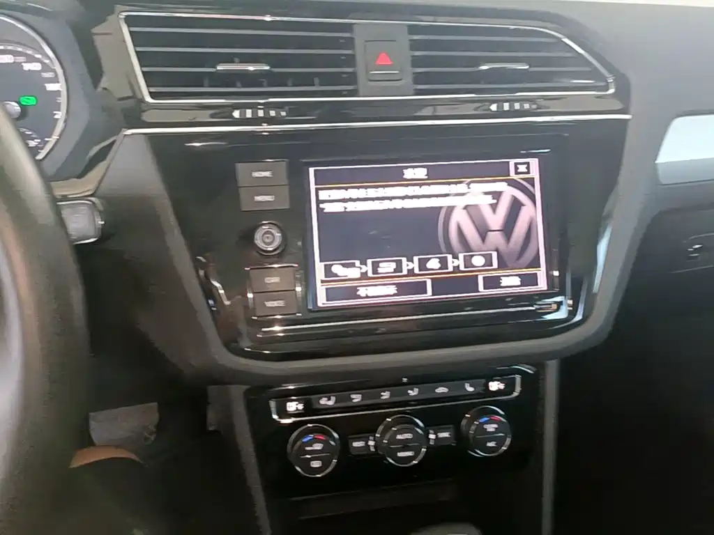 Volkswagen Tiguan L 2019 — фото 13