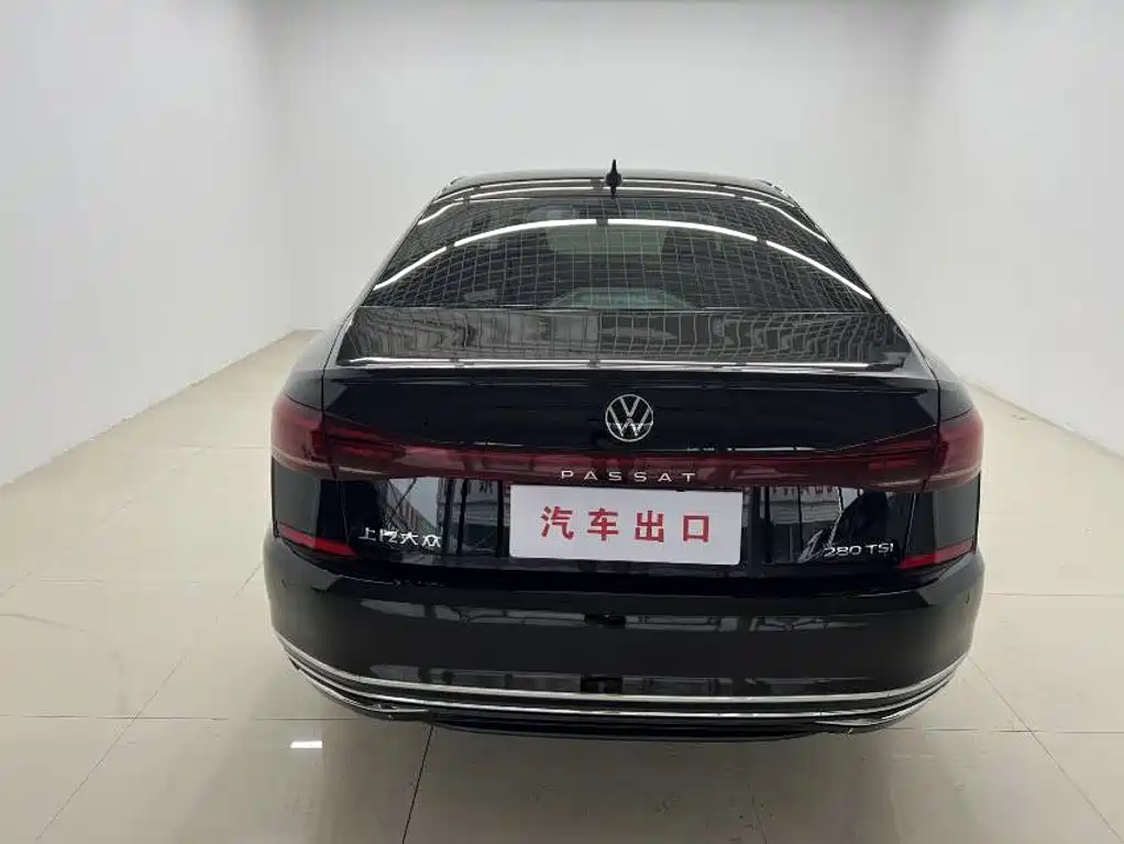 Volkswagen Passat 2024