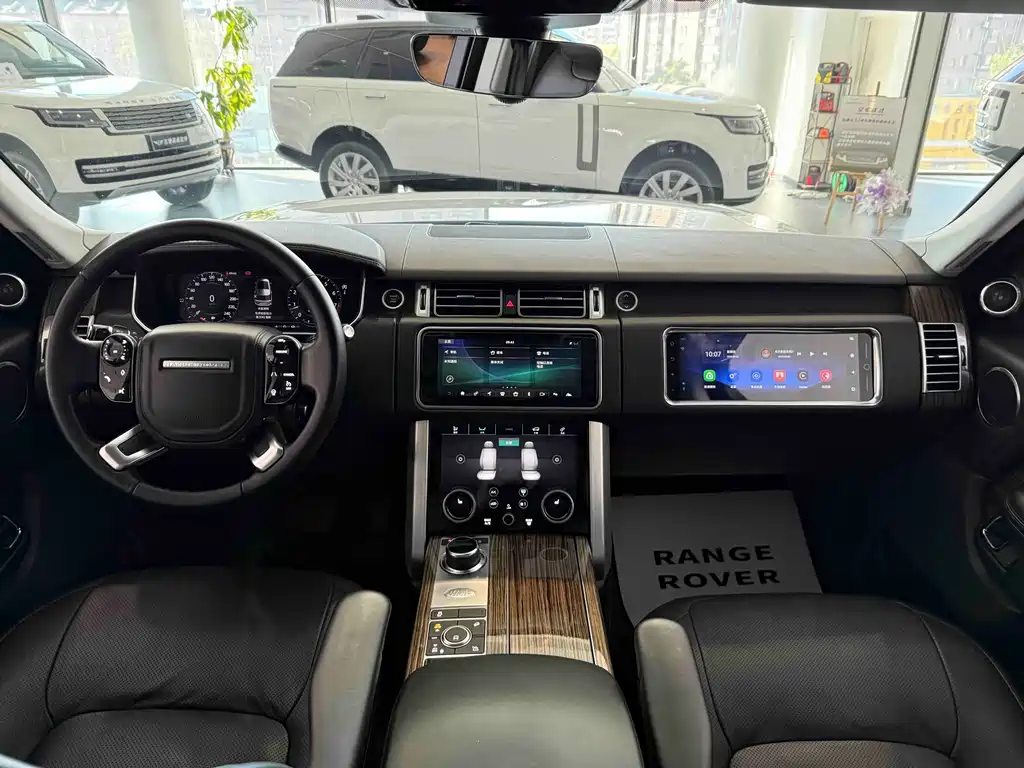 Land Rover Range Rover 2019 — фото 18