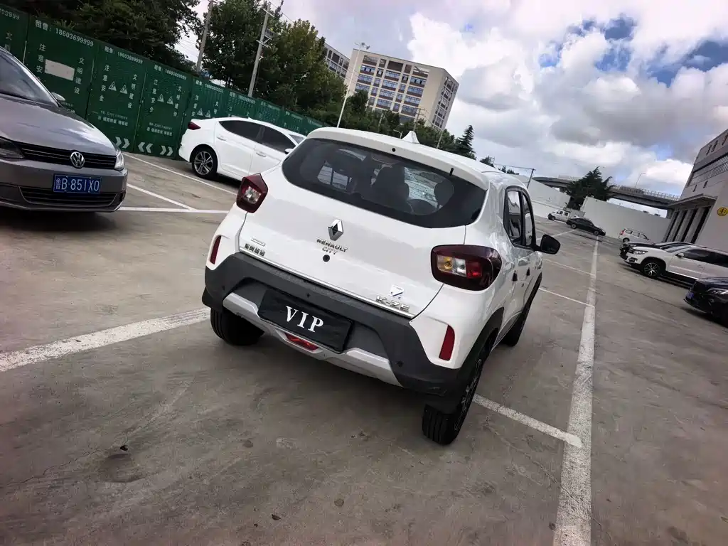 Renault Eno 2019 — фото 16