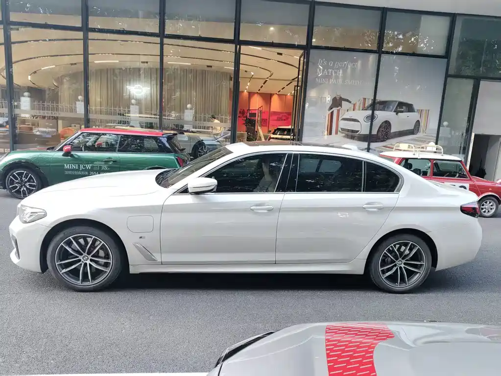 BMW 5 Series New Energy 2022